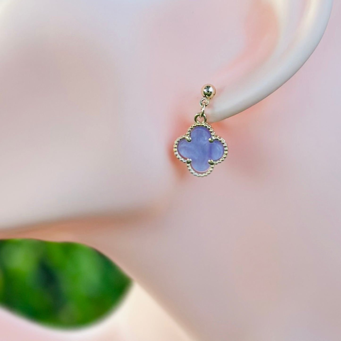 Clover Hanging Earrings Pair